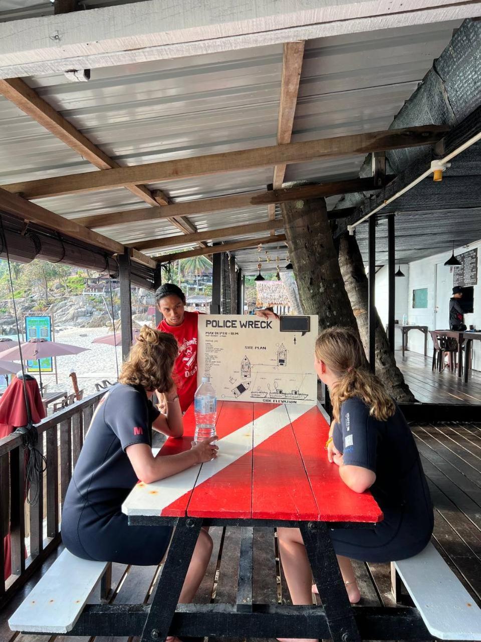 Seahorse Diver Guesthouse Kampong Pasir Panjang  Екстериор снимка