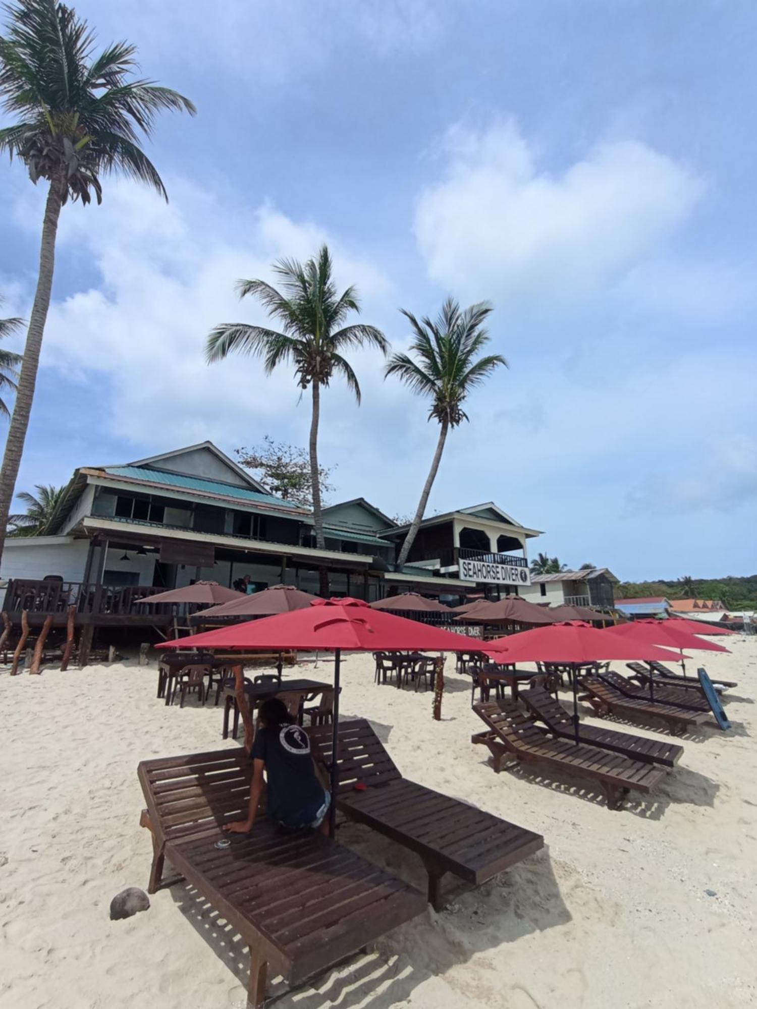 Seahorse Diver Guesthouse Kampong Pasir Panjang  Екстериор снимка