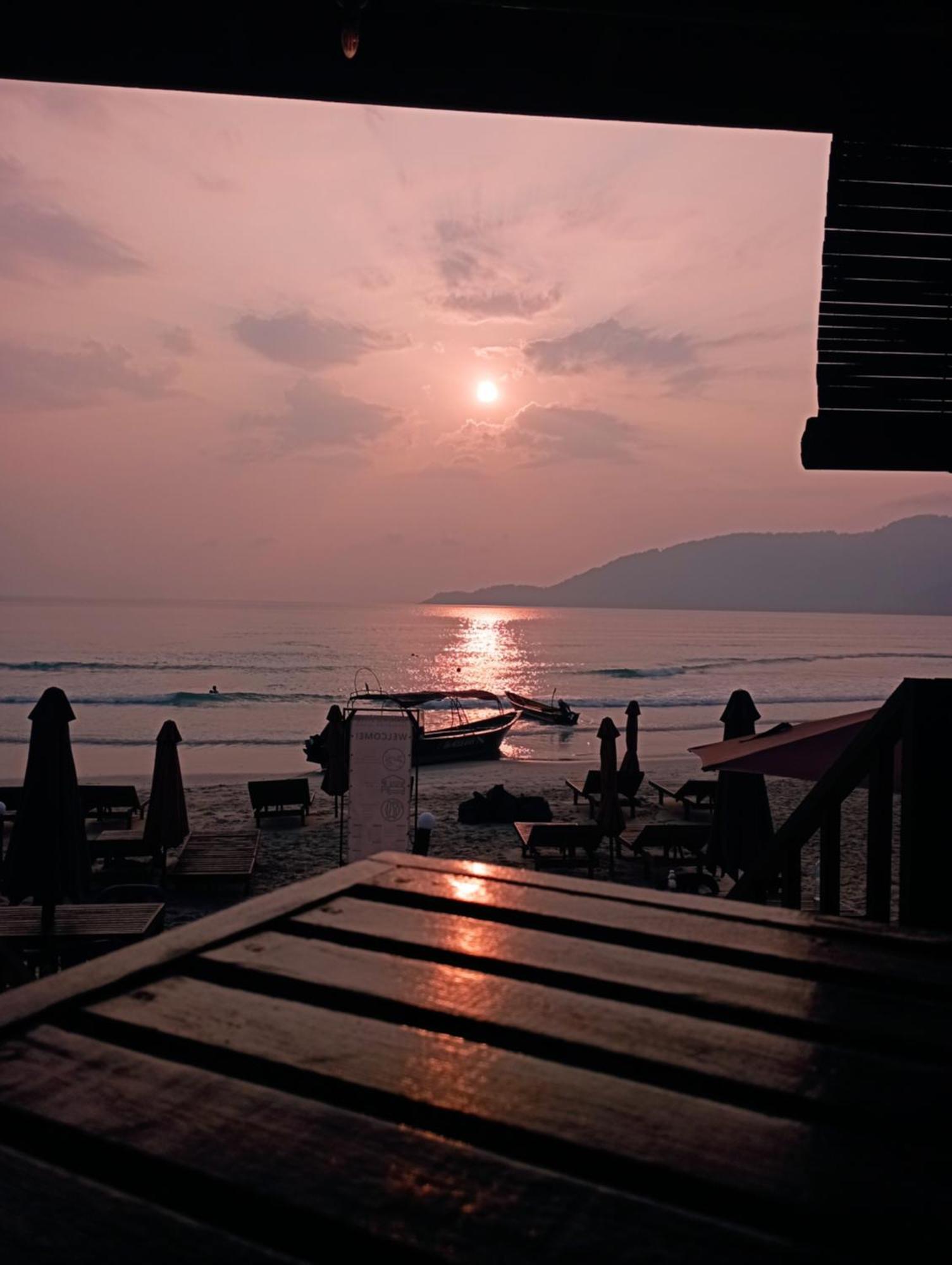 Seahorse Diver Guesthouse Kampong Pasir Panjang  Екстериор снимка