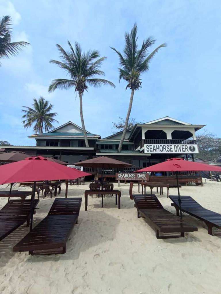 Seahorse Diver Guesthouse Kampong Pasir Panjang  Екстериор снимка