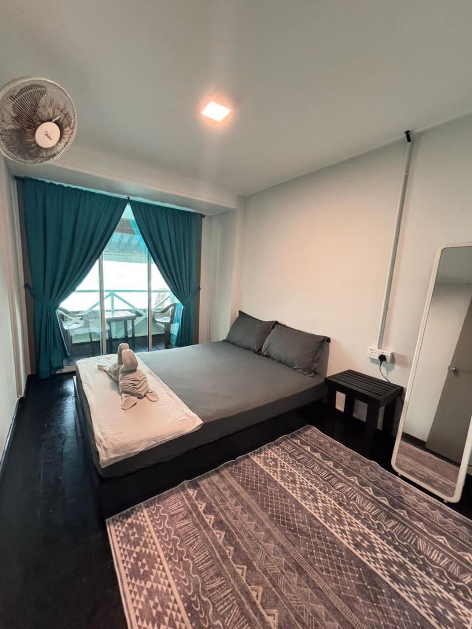 Seahorse Diver Guesthouse Kampong Pasir Panjang  Екстериор снимка