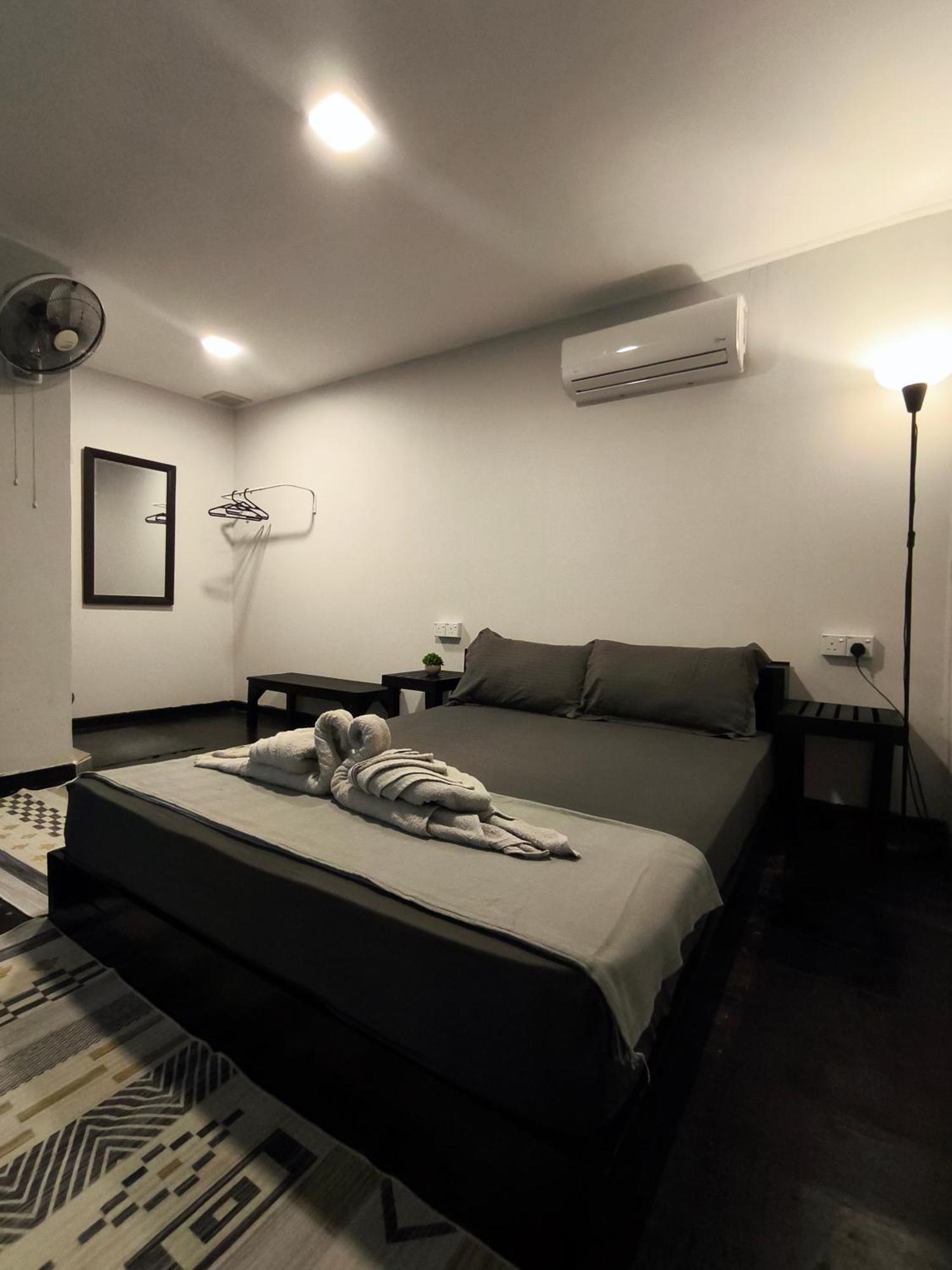Seahorse Diver Guesthouse Kampong Pasir Panjang  Екстериор снимка