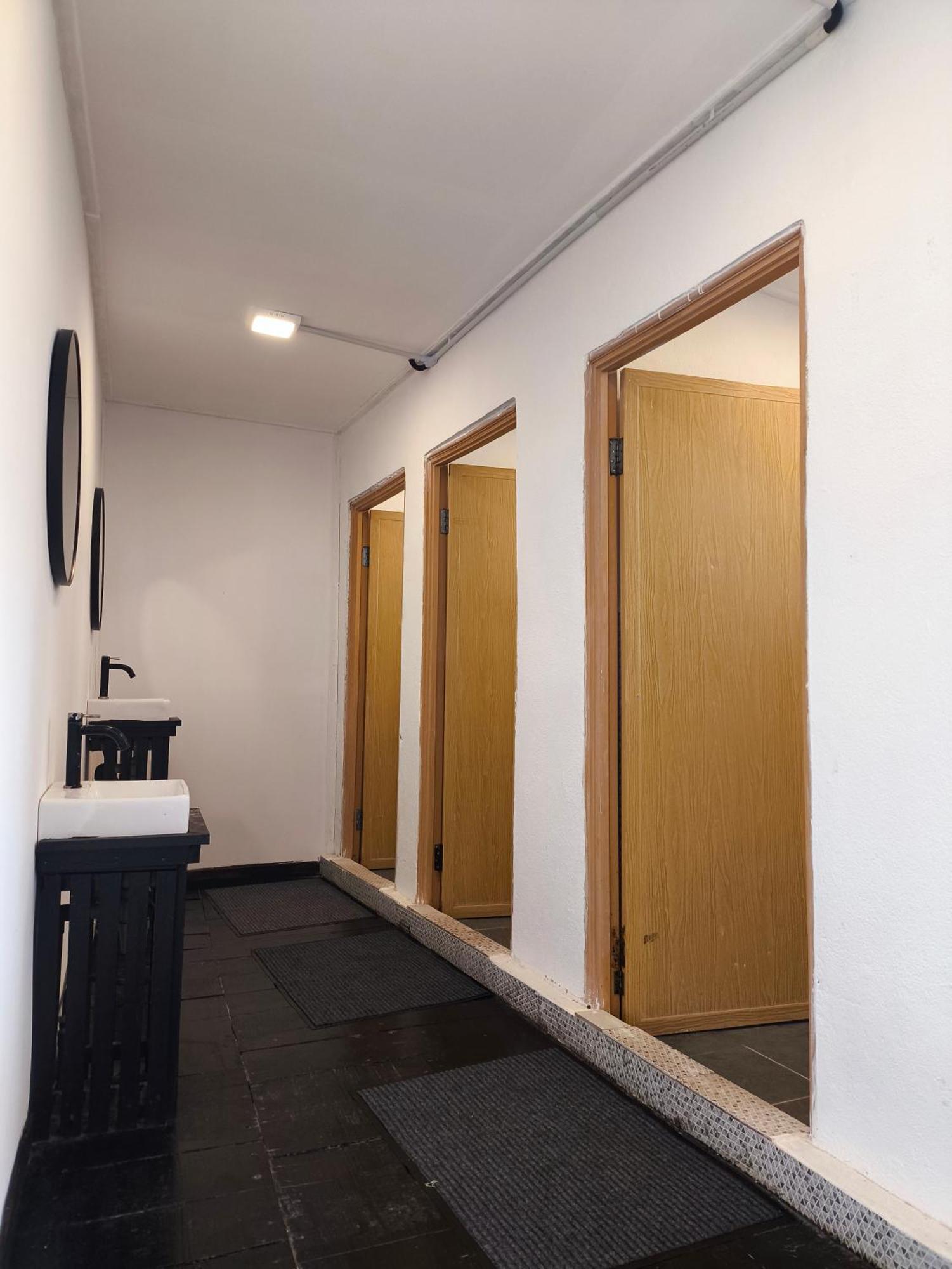 Seahorse Diver Guesthouse Kampong Pasir Panjang  Екстериор снимка